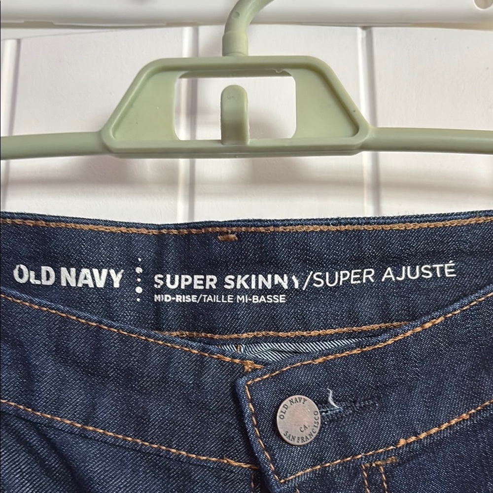 Blue Jeans - Picture 2 of 3